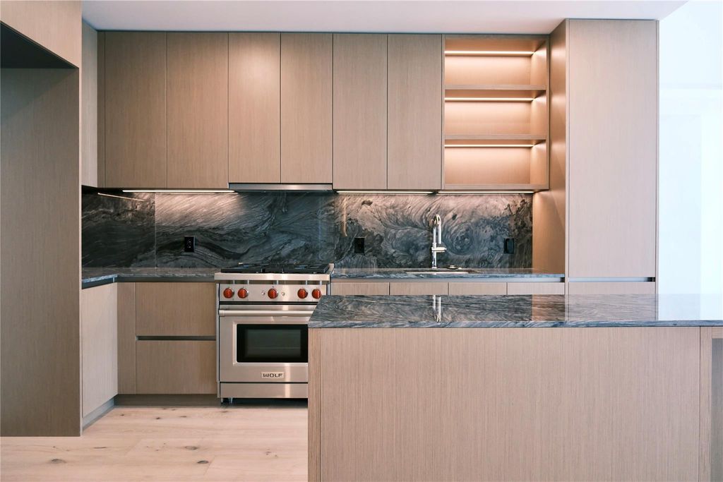 610 Davis ST 3303, Austin, TX 78701