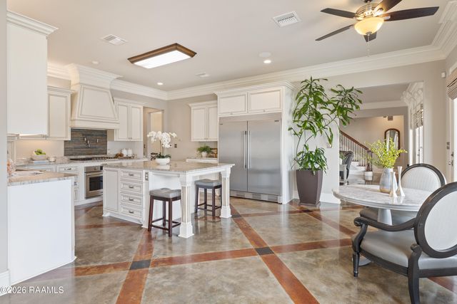 1800 Adeline Drive, New Iberia, LA 70563