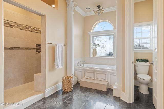 1800 Adeline Drive, New Iberia, LA 70563