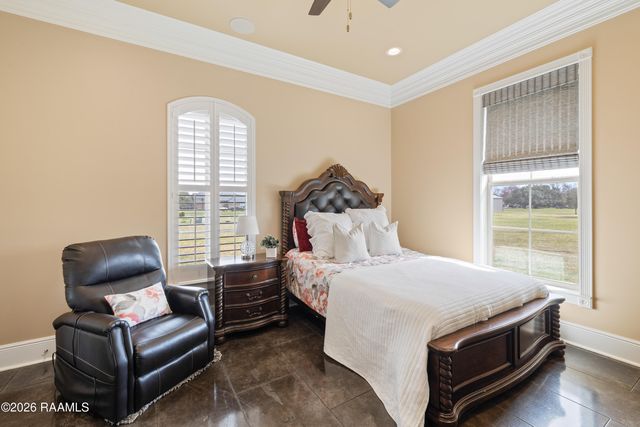 1800 Adeline Drive, New Iberia, LA 70563