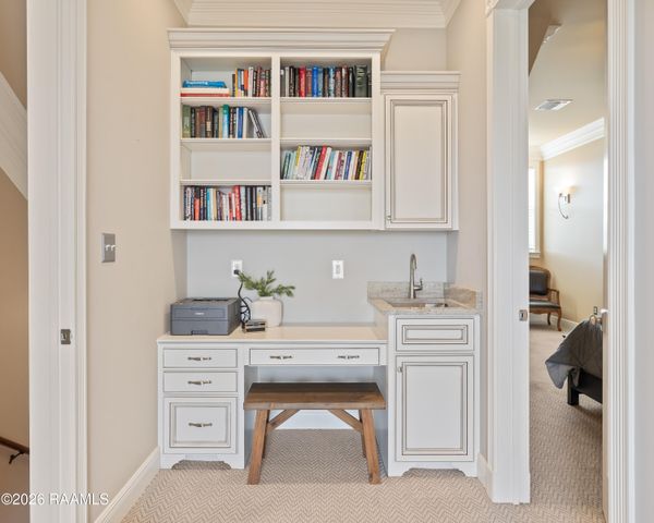 1800 Adeline Drive, New Iberia, LA 70563