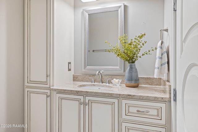 1800 Adeline Drive, New Iberia, LA 70563