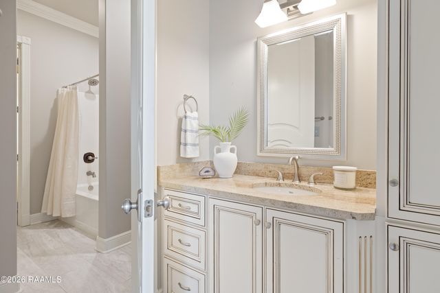 1800 Adeline Drive, New Iberia, LA 70563