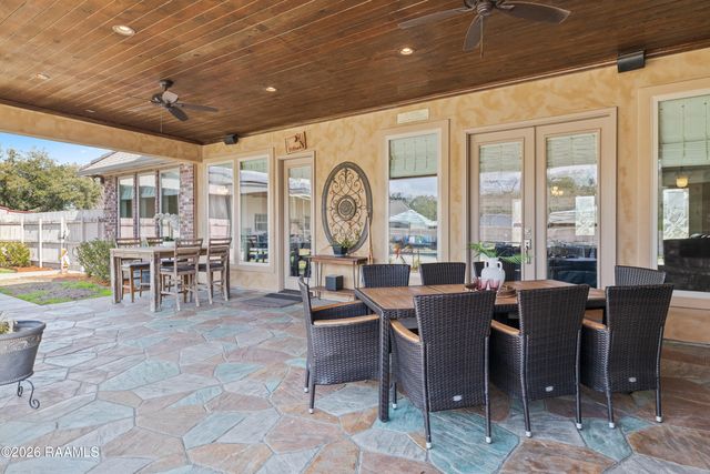 1800 Adeline Drive, New Iberia, LA 70563