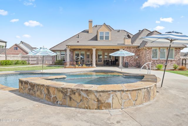 1800 Adeline Drive, New Iberia, LA 70563