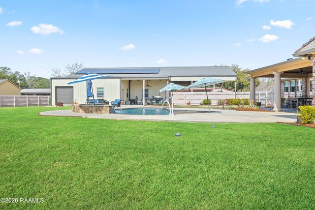 1800 Adeline Drive, New Iberia, LA 70563