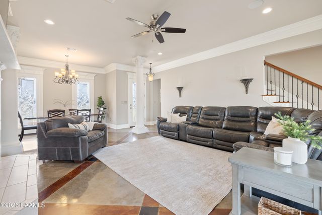 1800 Adeline Drive, New Iberia, LA 70563