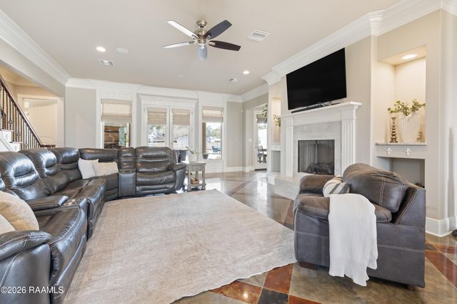 1800 Adeline Drive, New Iberia, LA 70563