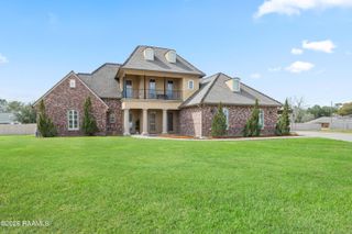 1800 Adeline Drive, New Iberia, LA 70563