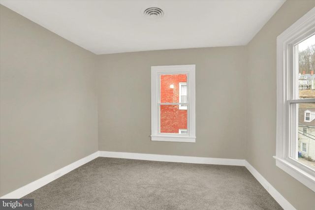 116 HANOVER ST, Glen Rock, PA 17327