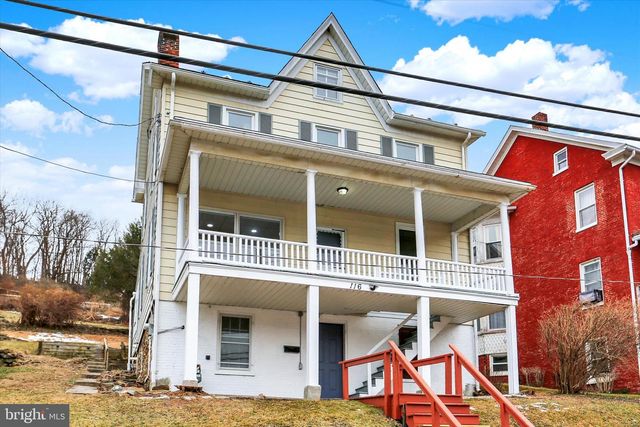 116 HANOVER ST, Glen Rock, PA 17327