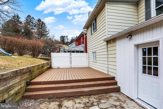 116 HANOVER ST, Glen Rock, PA 17327