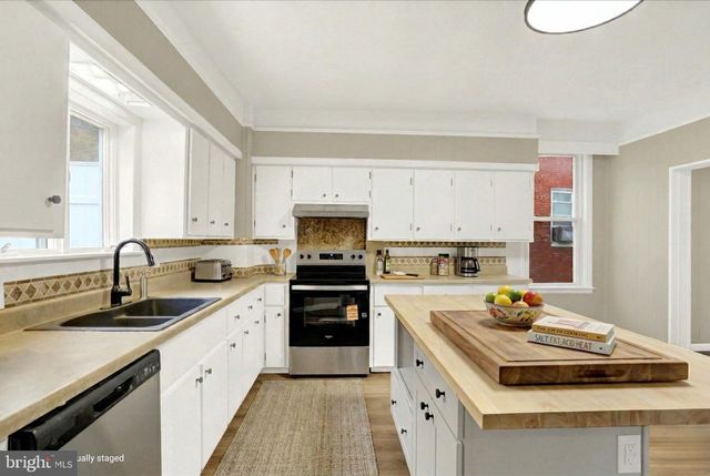 116 HANOVER ST, Glen Rock, PA 17327