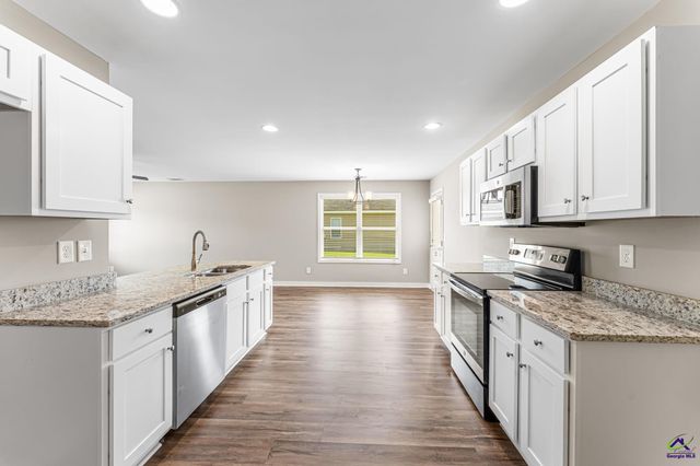 208 Shasta Drive, Perry, GA 31069