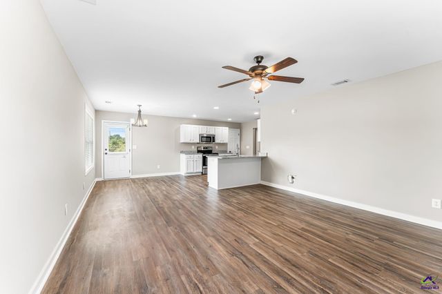 208 Shasta Drive, Perry, GA 31069