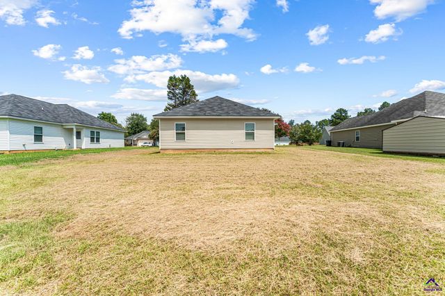 208 Shasta Drive, Perry, GA 31069