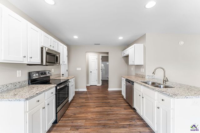 208 Shasta Drive, Perry, GA 31069