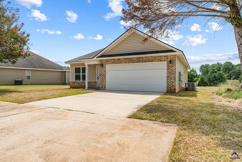 208 Shasta Drive, Perry, GA 31069