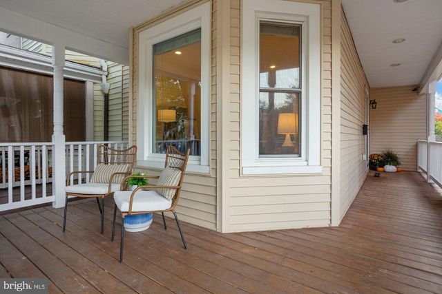 215 T ST NE, Washington, DC 20002
