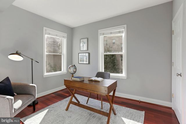 215 T ST NE, Washington, DC 20002
