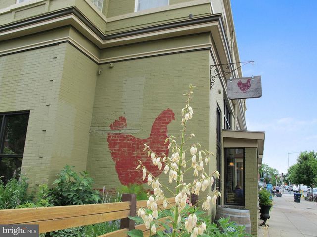 215 T ST NE, Washington, DC 20002