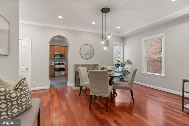 215 T ST NE, Washington, DC 20002