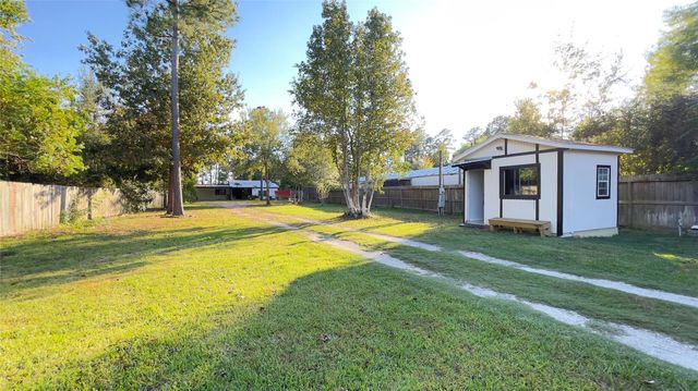 102 County Road 3479j, Cleveland, TX 77327