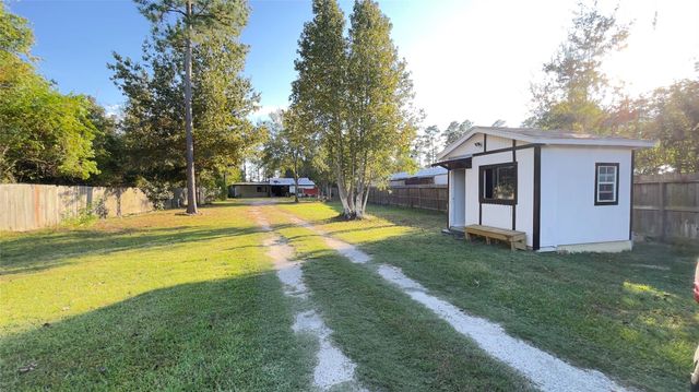 102 County Road 3479j, Cleveland, TX 77327