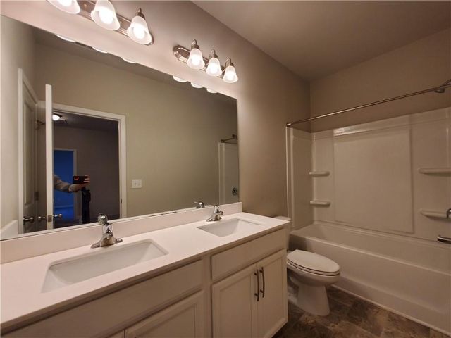 165 Canvas Ives Drive, Lawrenceville, GA 30045