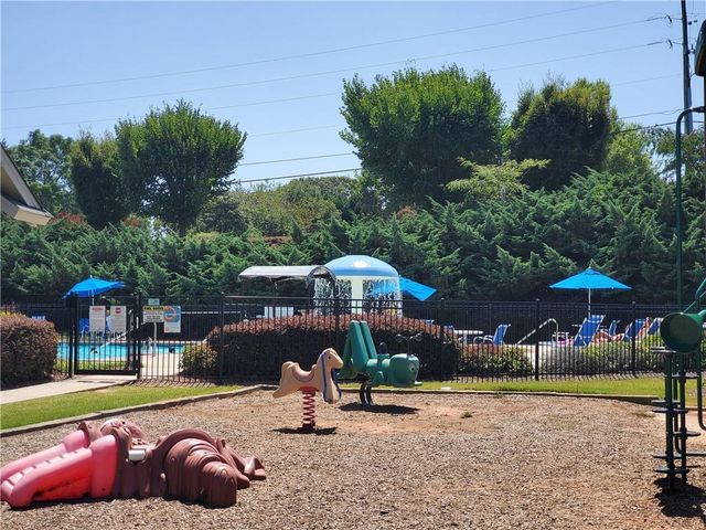 165 Canvas Ives Drive, Lawrenceville, GA 30045