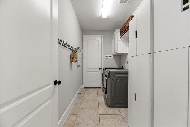 18702 Town Bluff Drive, Cypress, TX 77433