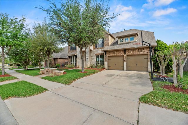18702 Town Bluff Drive, Cypress, TX 77433