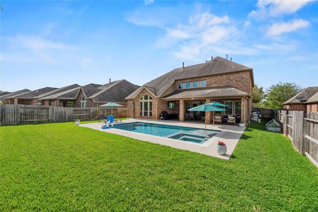 18702 Town Bluff Drive, Cypress, TX 77433