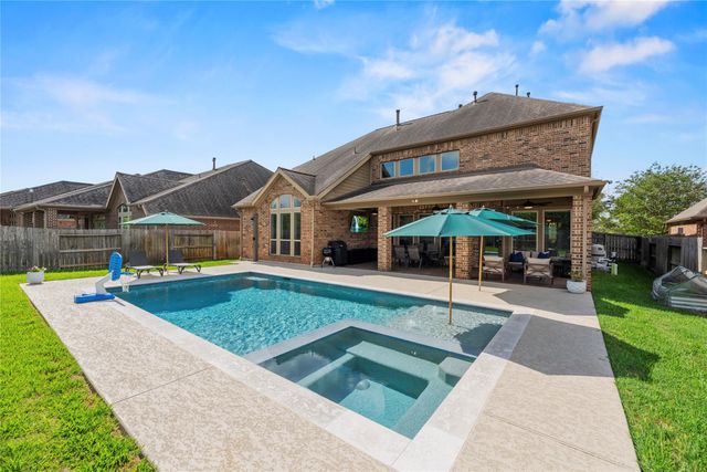 18702 Town Bluff Drive, Cypress, TX 77433