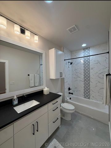 2110 E 138th Street S, Bixby, OK 74008