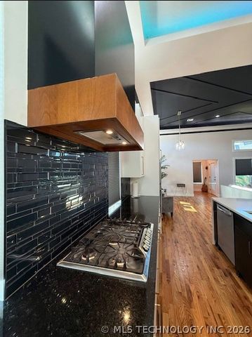 2110 E 138th Street S, Bixby, OK 74008