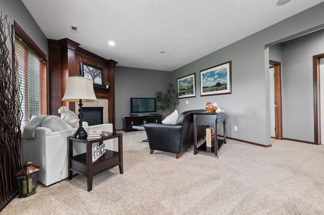 308 NE Hanover Court, Ankeny, IA 50021