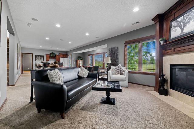 308 NE Hanover Court, Ankeny, IA 50021
