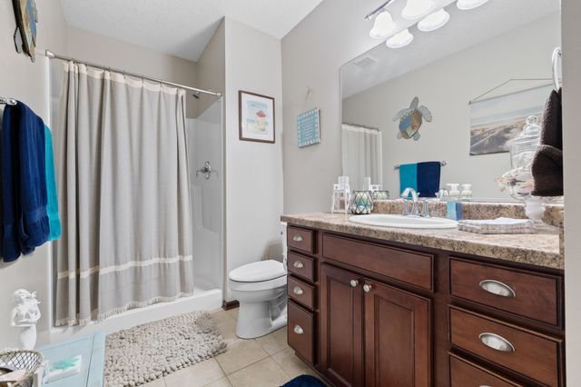 308 NE Hanover Court, Ankeny, IA 50021
