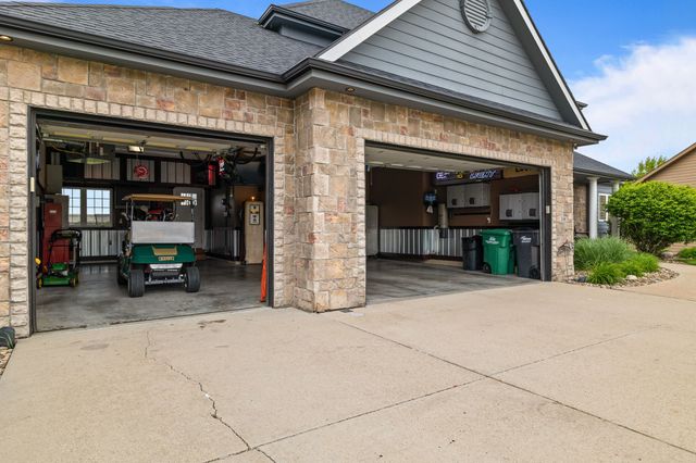 308 NE Hanover Court, Ankeny, IA 50021