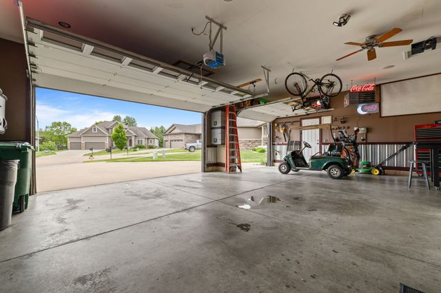 308 NE Hanover Court, Ankeny, IA 50021