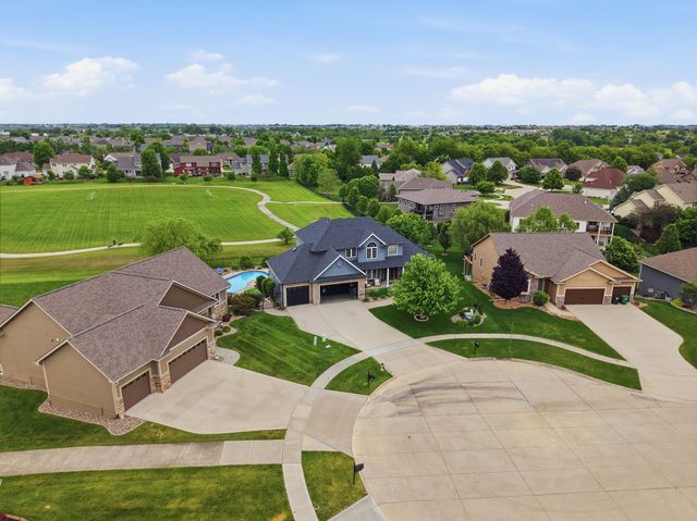 308 NE Hanover Court, Ankeny, IA 50021