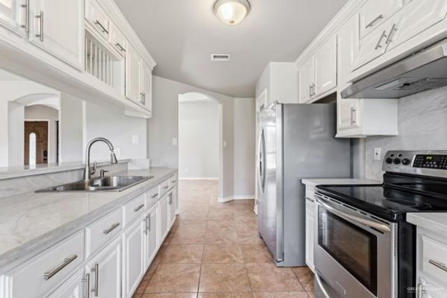 6202 Santa Lucia Drive, Donna, TX 78537
