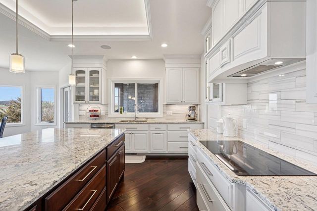 6249 Amethyst Drive, Waunakee, WI 53597