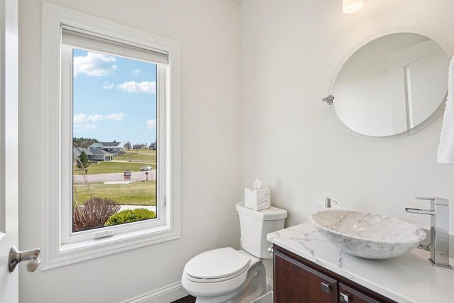 6249 Amethyst Drive, Waunakee, WI 53597