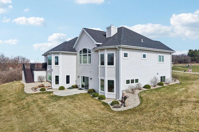 6249 Amethyst Drive, Waunakee, WI 53597