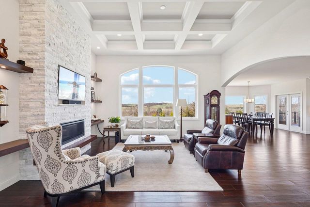 6249 Amethyst Drive, Waunakee, WI 53597