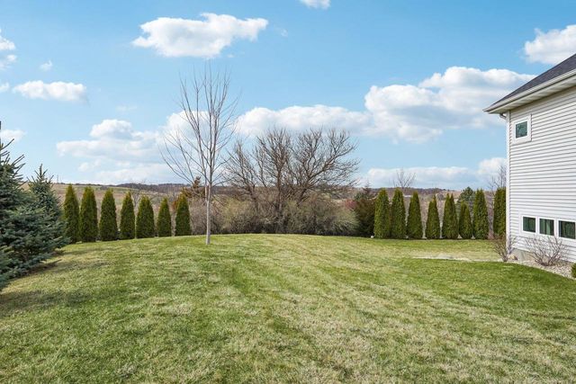 6249 Amethyst Drive, Waunakee, WI 53597