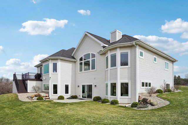 6249 Amethyst Drive, Waunakee, WI 53597