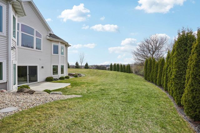 6249 Amethyst Drive, Waunakee, WI 53597